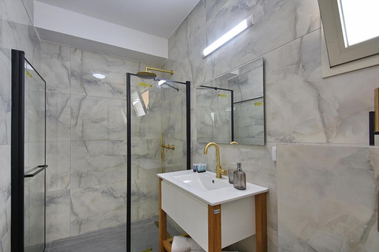 הסויטות של פולי Apartment Manot Luaran gambar