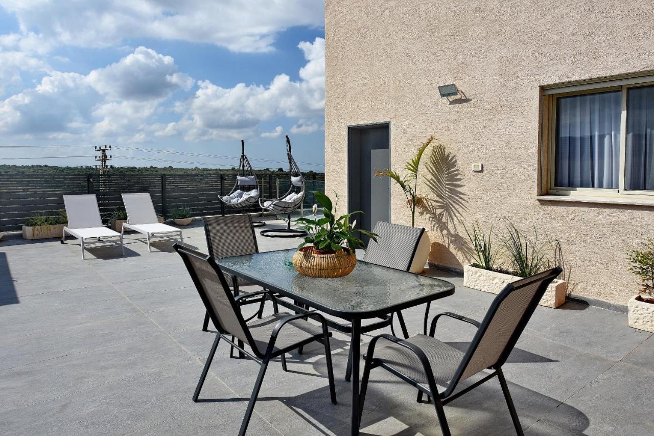 הסויטות של פולי Apartment Manot Luaran gambar